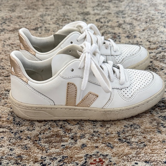 Veja Shoes - Veja V10 Sneakers with Gold- Size 5/EU36